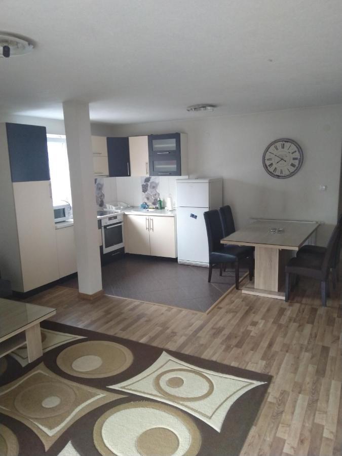 Apartman Royal Lägenhet Zenica Exteriör bild